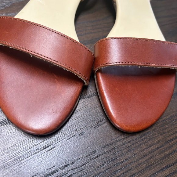 Nisolo Serena Sandals (37) - Picture 16 of 16